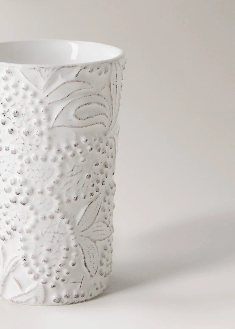 Embossed bathroom tumbler