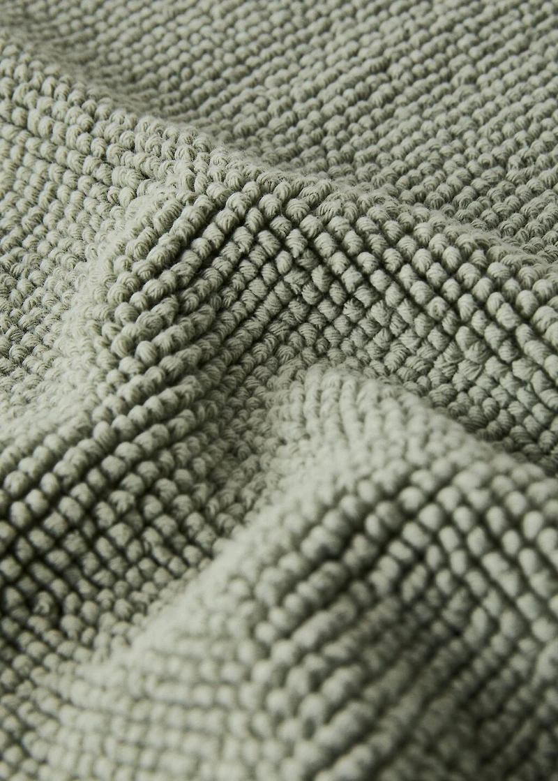 Garment-dyed cotton bath rug