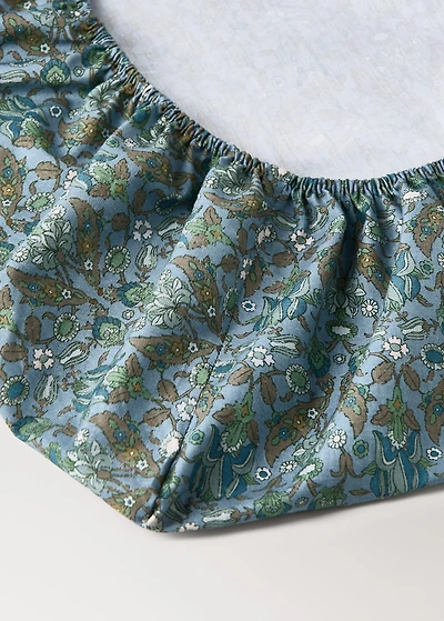 Percale cotton fitted sheet with small floral print for crib