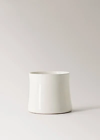 Medium terracotta planter