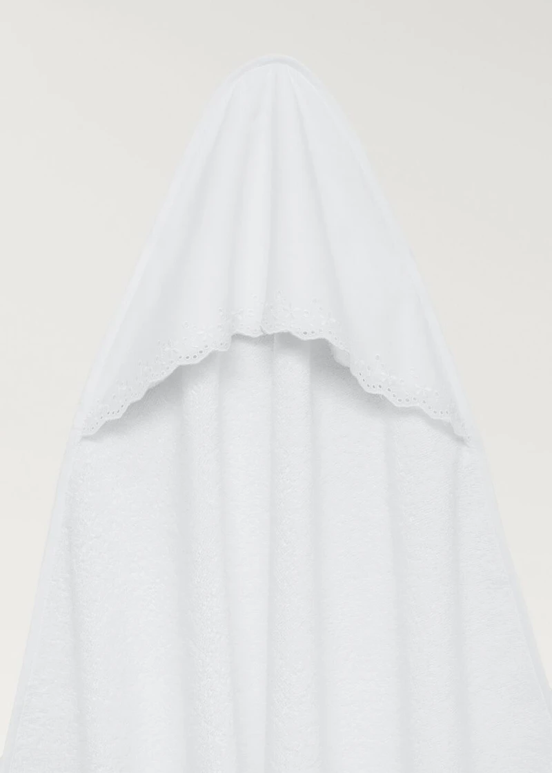 Floral-embroidered children’s bath towel with hood