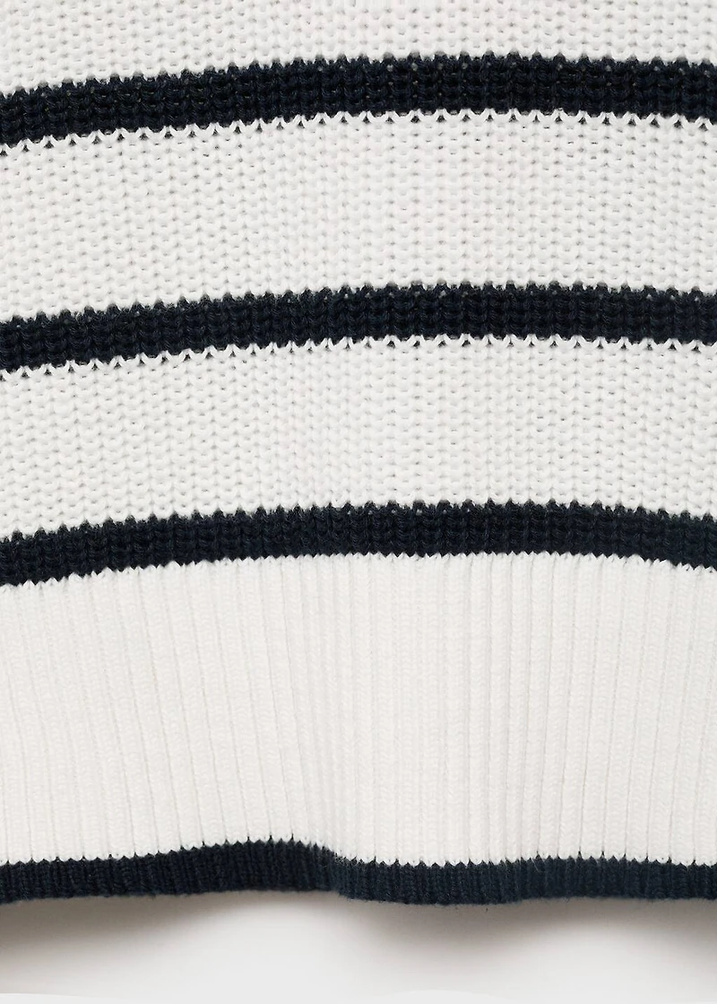 Perkins-neck knitted vest