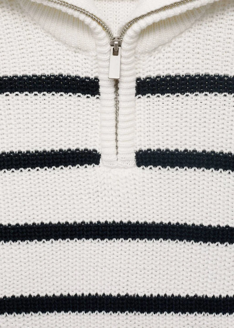 Perkins-neck knitted vest