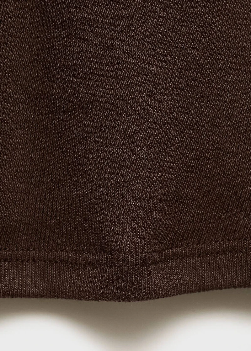 V-neck combined-fabric t-shirt
