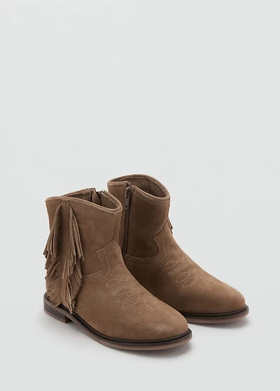 Fringed leather boots