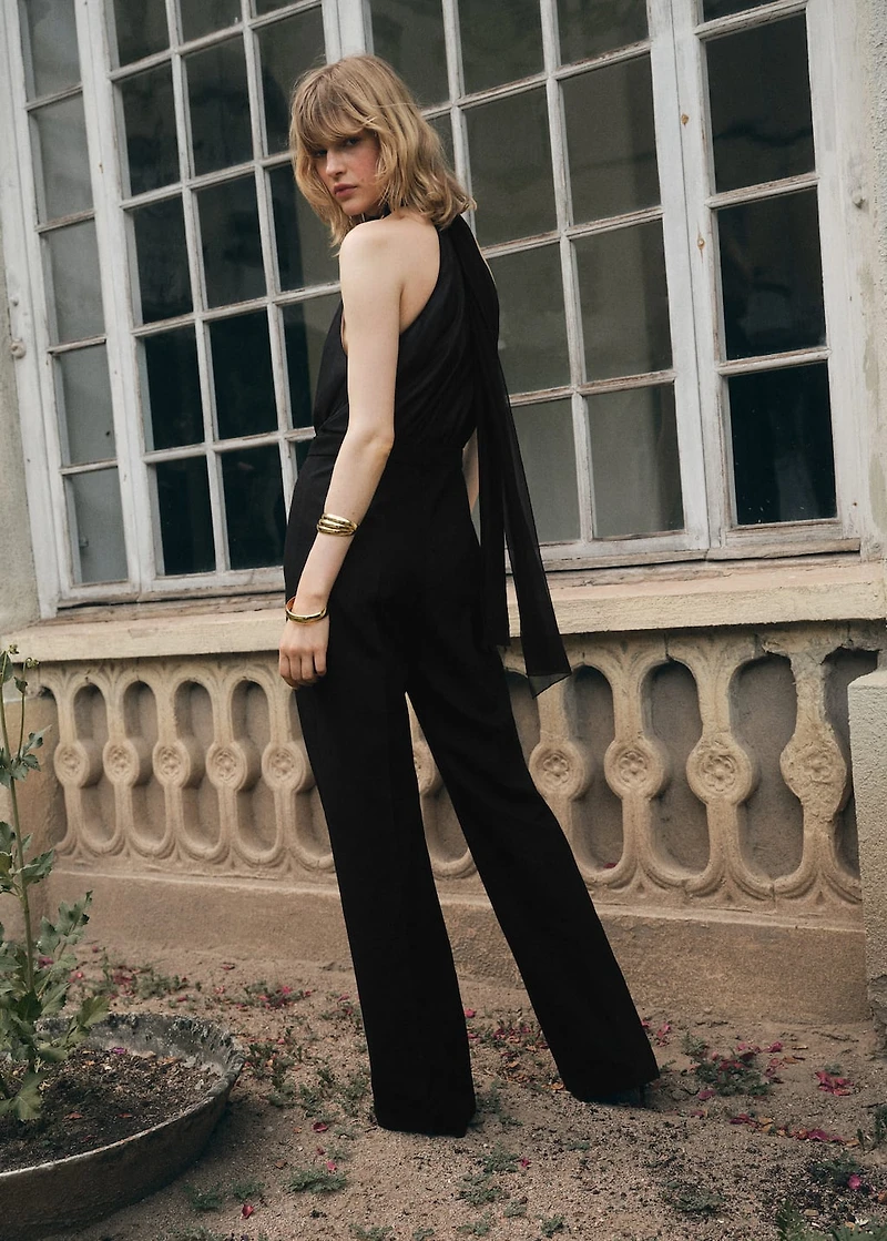 Halter-neck jumpsuit with scarf