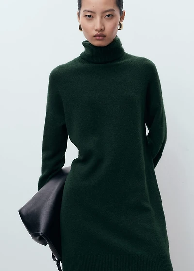 Short knitted turtleneck dress
