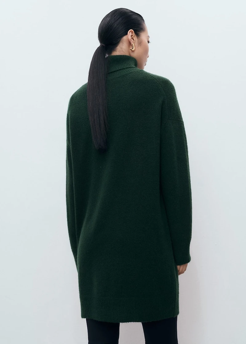 Short knitted turtleneck dress