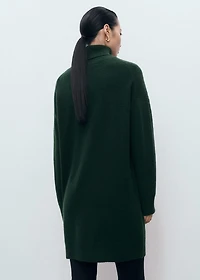 Short knitted turtleneck dress
