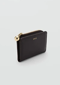 Wallet with mini-beads and flap