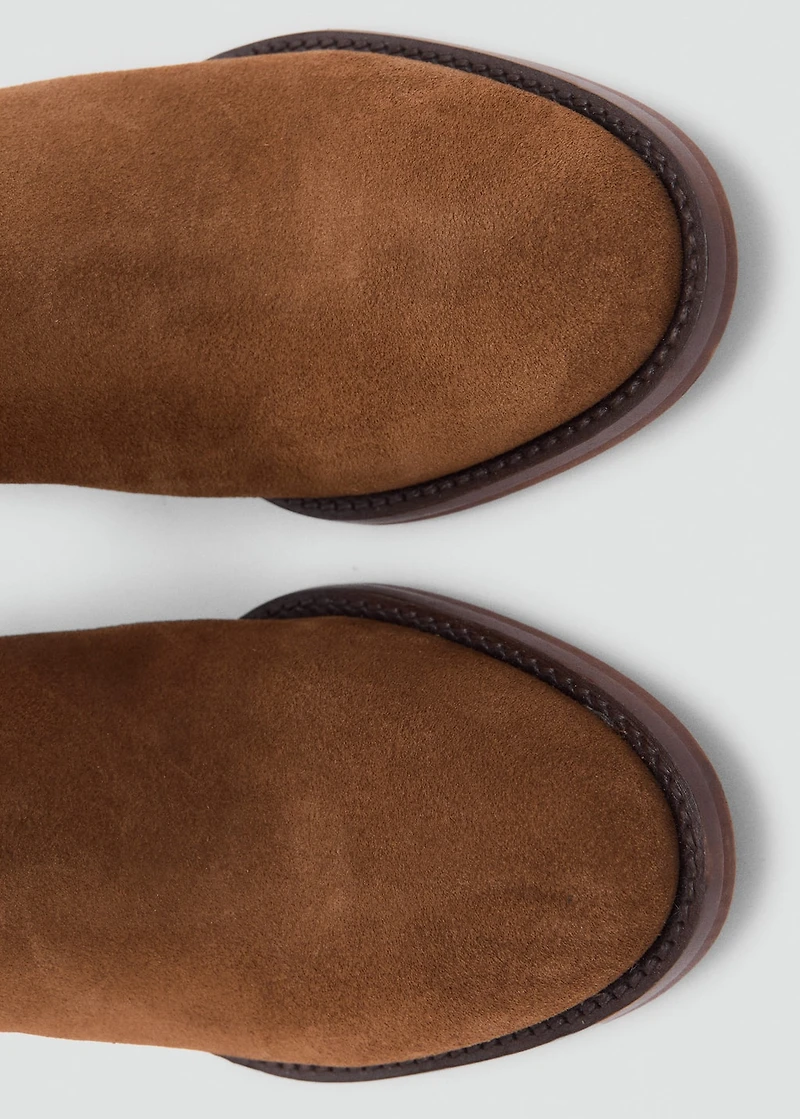 Leather boots with tall leg
