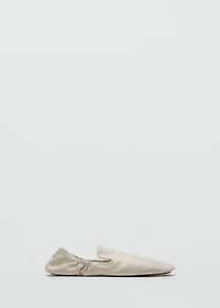 100% leather gathered shoes