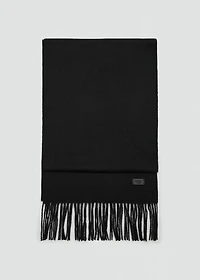 Plain fringed scarf