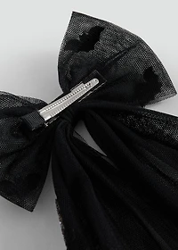 Bat bow pin