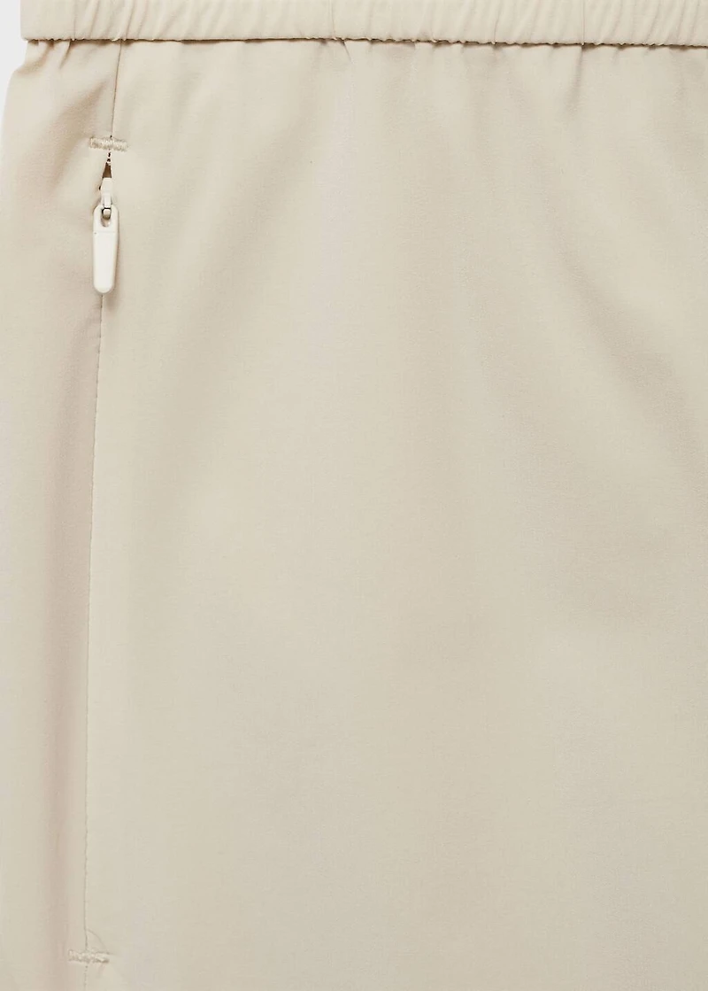 Water-repellent bermuda shorts