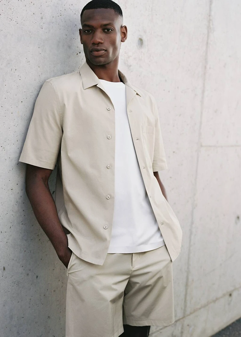 Water-repellent bermuda shorts