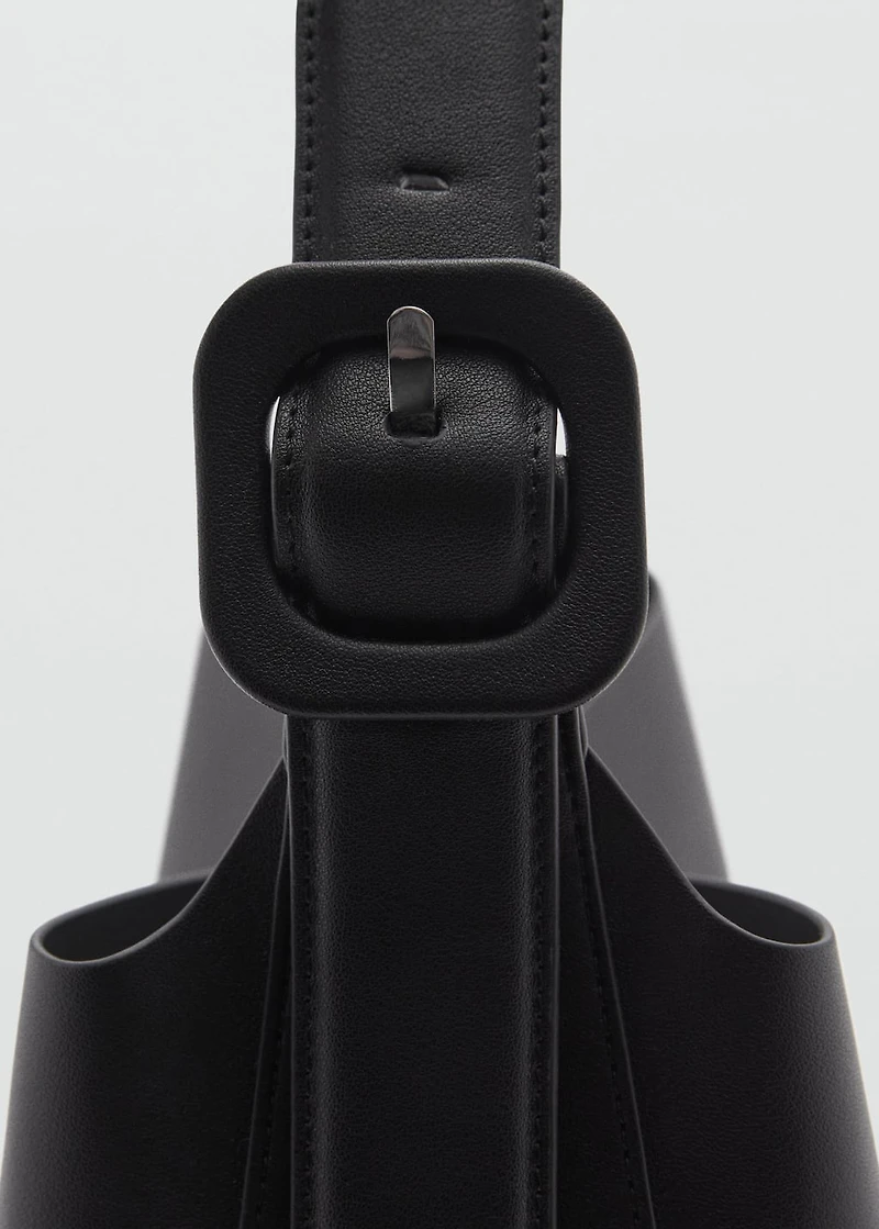 Bucket bag with buckle