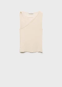 Knitted top with cut-out