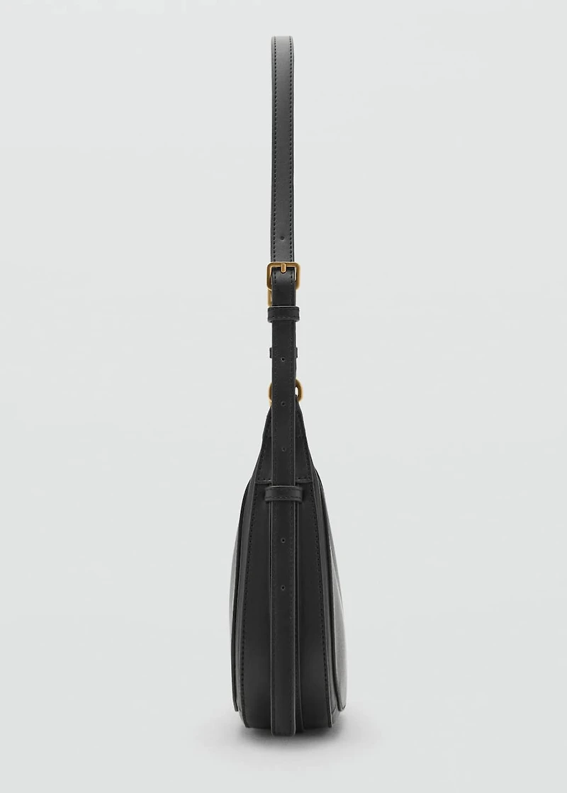 Oval shoulder bag