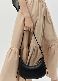 Oval shoulder bag