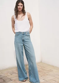 High-waisted wide-leg jeans