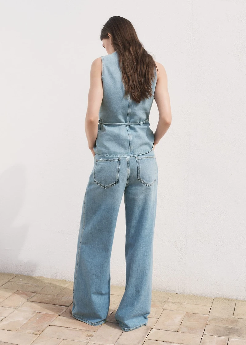 High-waisted wide-leg jeans