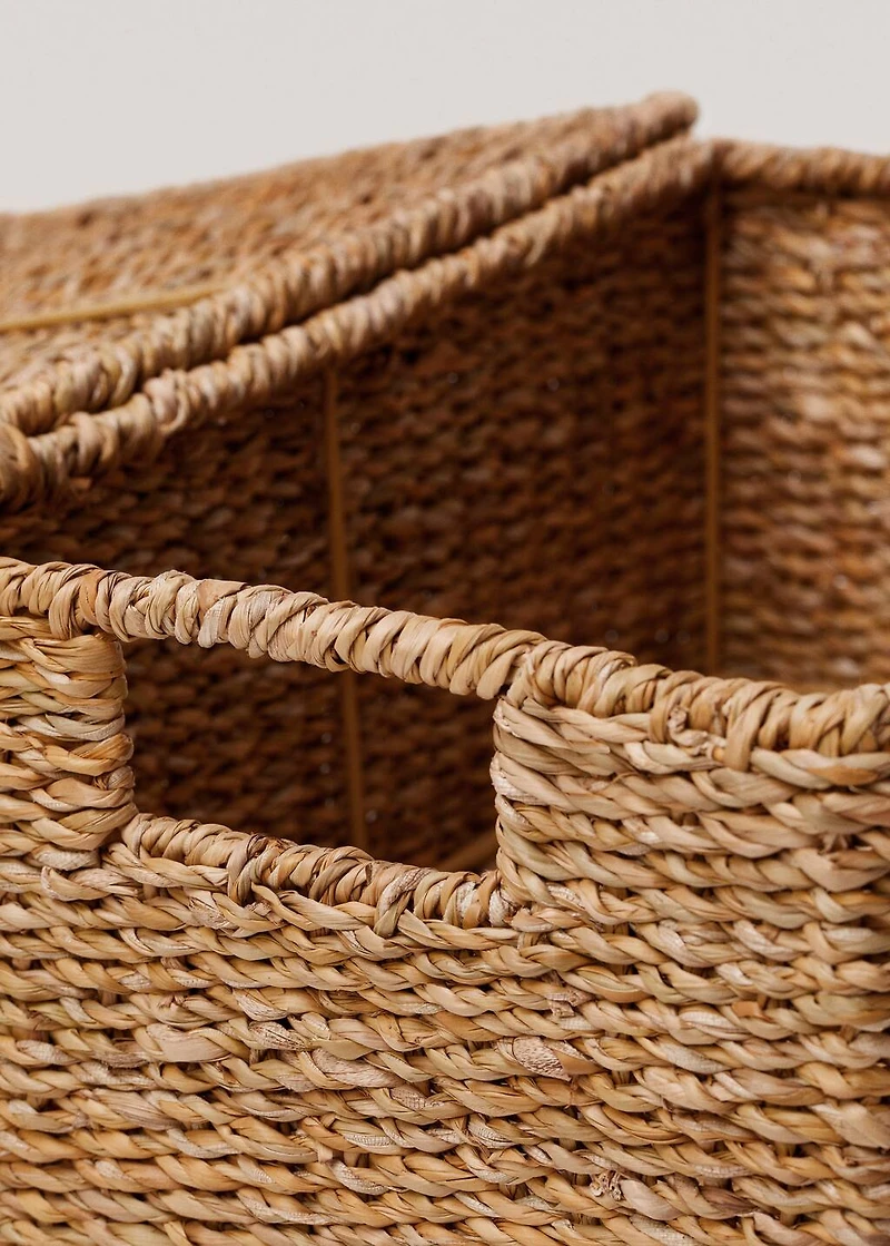 Small braided basket with handles