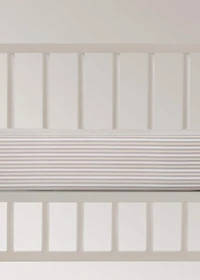 Percale cotton fitted sheet with fine-stripe print for cot