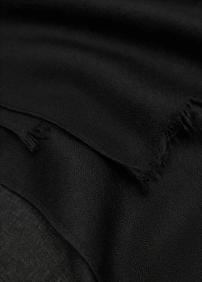 Plain shawl with frayed ends