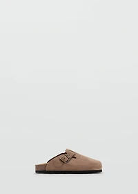 Leather clogs with buckle