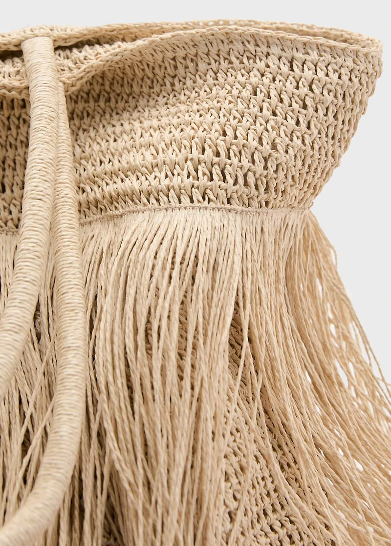 Natural fiber shopper bag with tassels