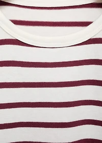 Striped t-shirt with cut-out