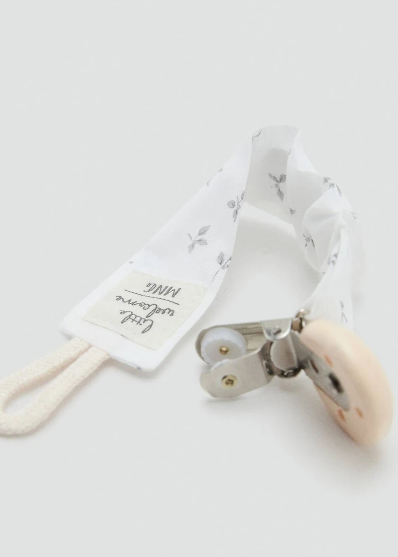 Printed brooch pacifier holder