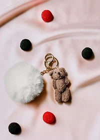Keychain with bear design