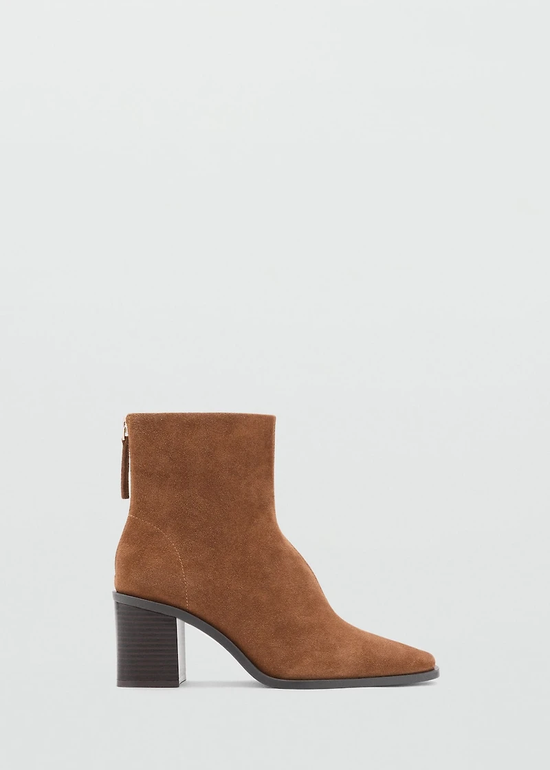 Suede leather ankle boots with block heel