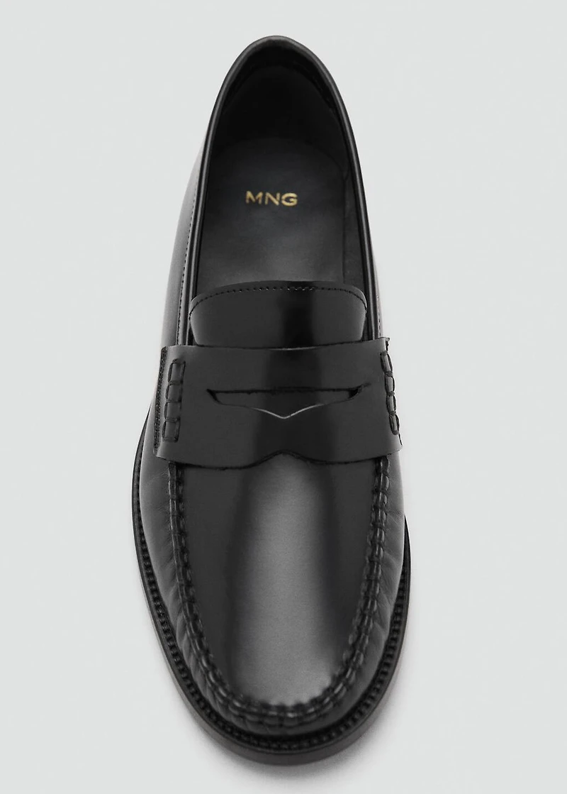 Gathered leather moccasin