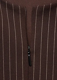 Fitted zip-up top