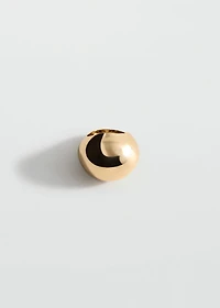 Metallic volume ring