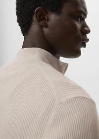Ribbed sweater with zip neck