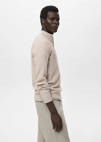 Ribbed sweater with zip neck