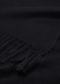 Fringed edge scarf