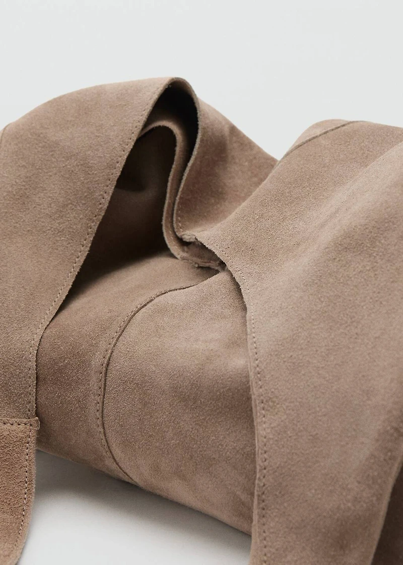 Leather tote bag