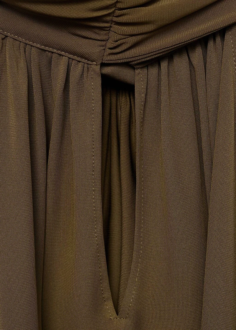 Halter top with bow