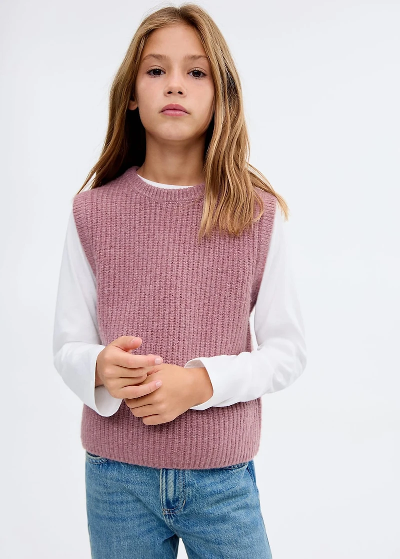 Ribbed knitwear vest