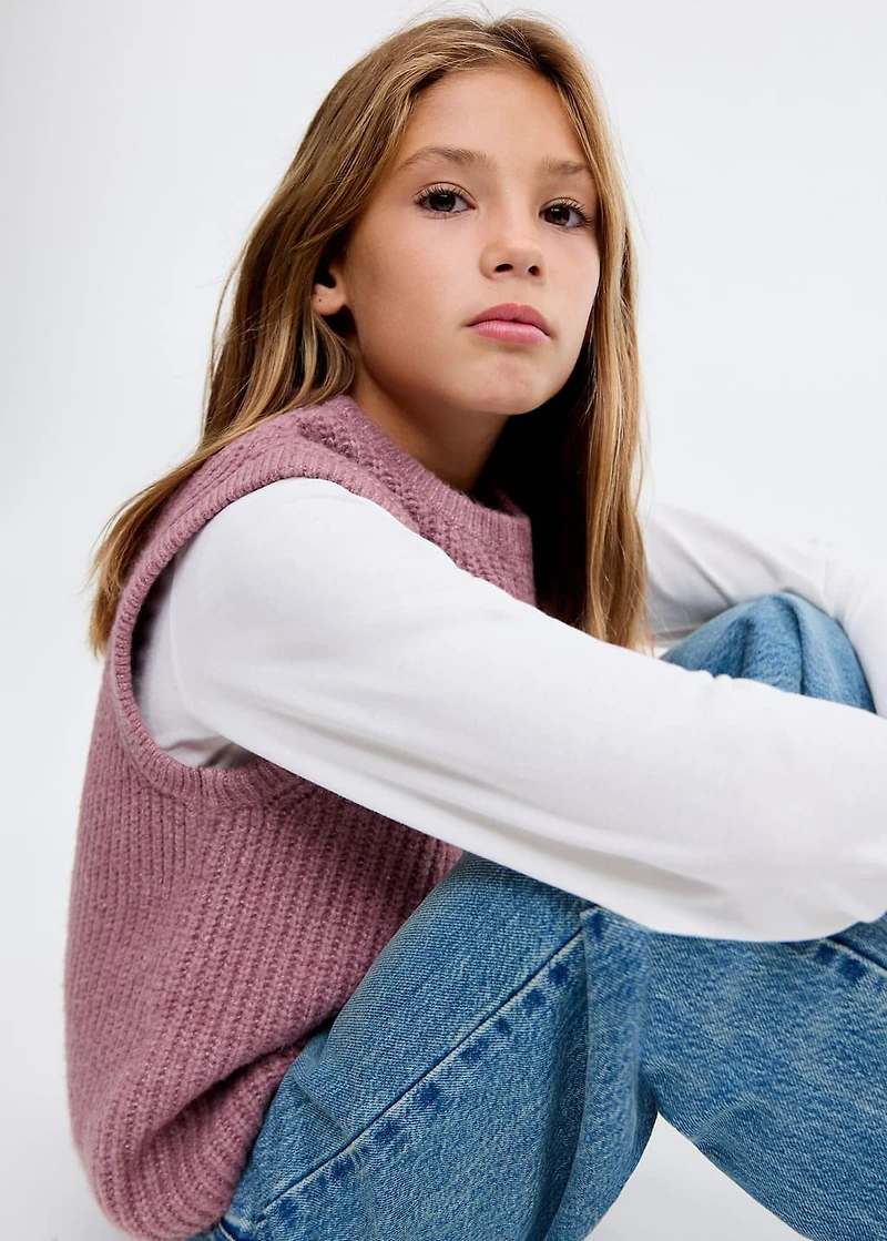 Ribbed knitwear vest
