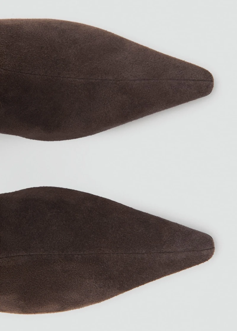 Suede ankle boot with kitten heel