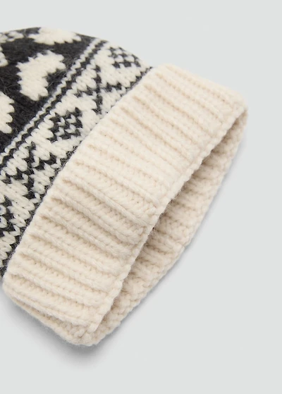 Knitted bobble hat