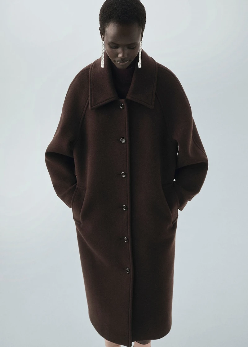 Buttoned wool coat