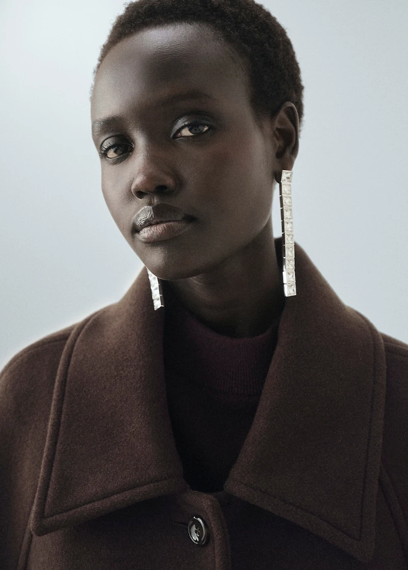 Buttoned wool coat