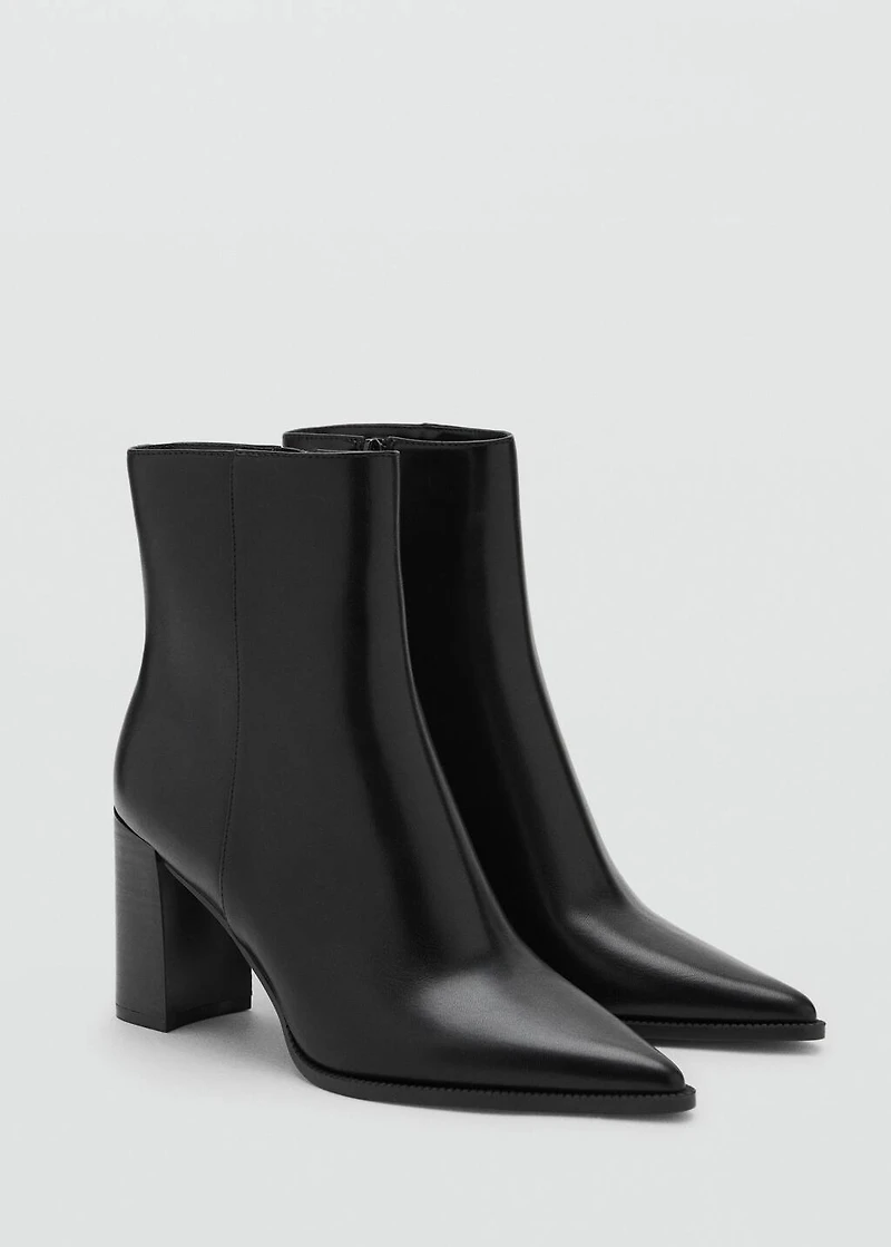 Ankle boots with block heel